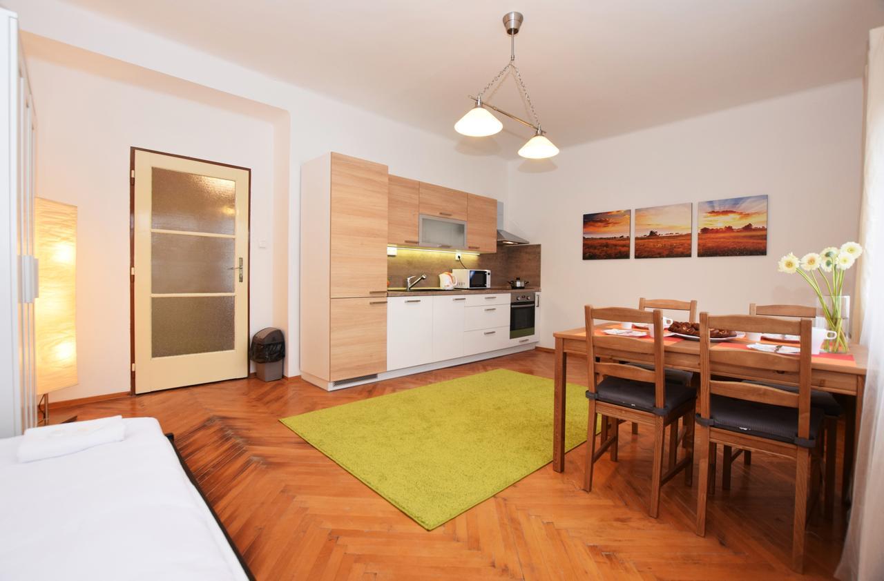 Císařka Apartment Praha Bagian luar foto